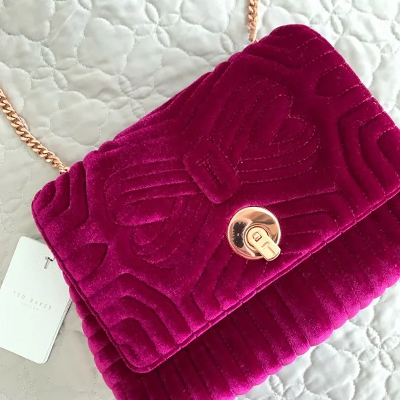 BRAND NEW ❣️Ted Baker Rachila Velvet Quilted Bag - Picture 4 of 11